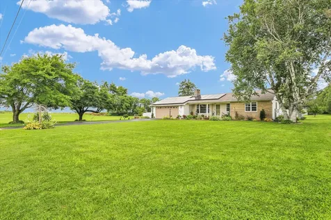 601 West Woodyard Avenue Ridge Farm IL 61870