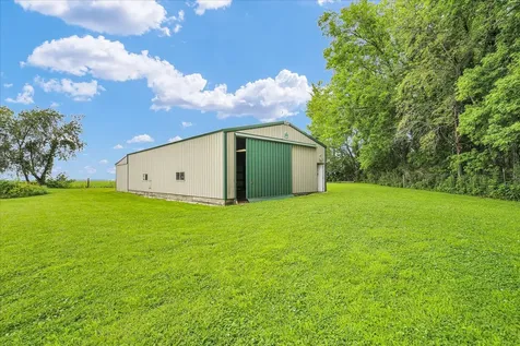 601 West Woodyard Avenue Ridge Farm IL 61870