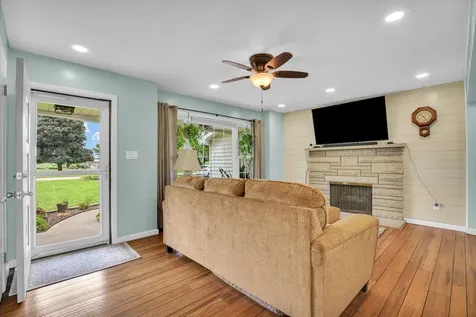 601 West Woodyard Avenue Ridge Farm IL 61870