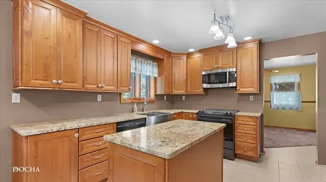 34830 South State Route 129 Braceville IL 60407