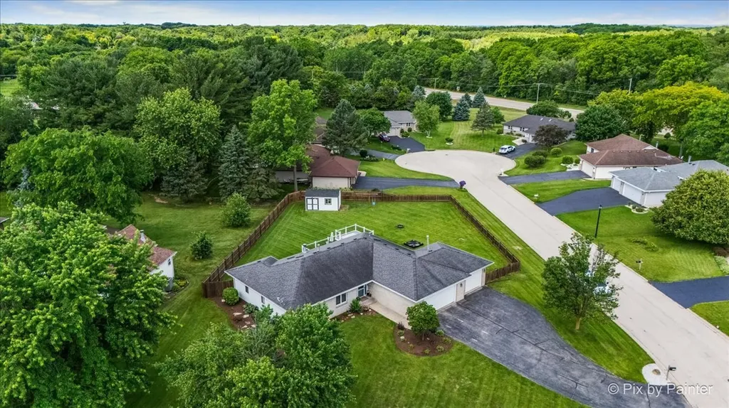7585 Derby Close Caledonia IL 61011