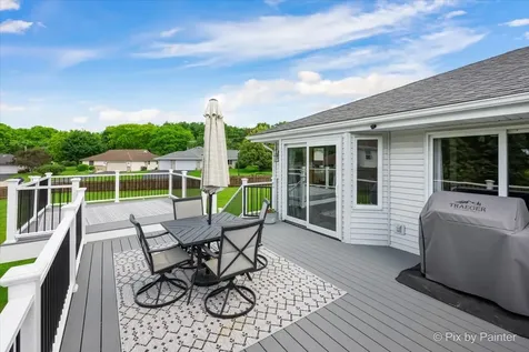 7585 Derby Close Caledonia IL 61011