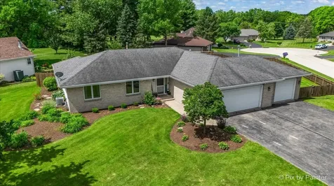 7585 Derby Close Caledonia IL 61011