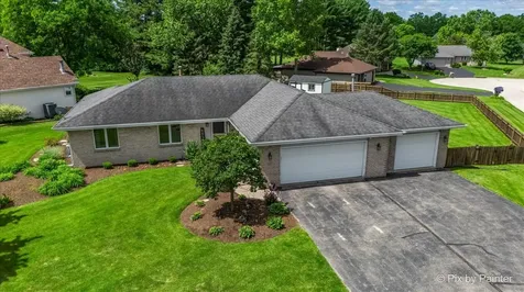 7585 Derby Close Caledonia IL 61011