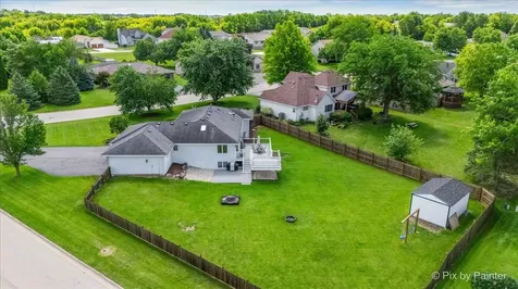 7585 Derby Close Caledonia IL 61011