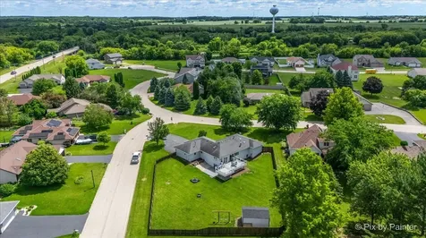 7585 Derby Close Caledonia IL 61011