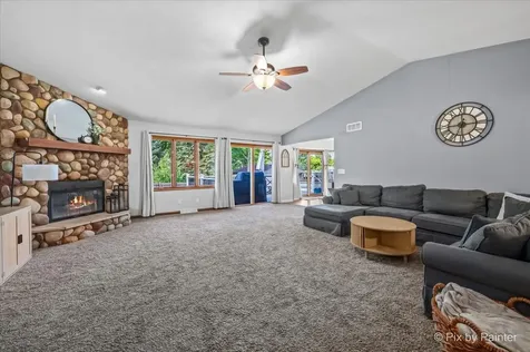 7585 Derby Close Caledonia IL 61011