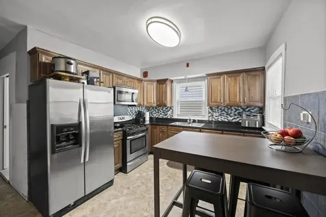 8328 South Essex Avenue Chicago IL 60617