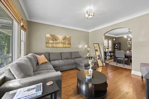 8328 South Essex Avenue Chicago IL 60617
