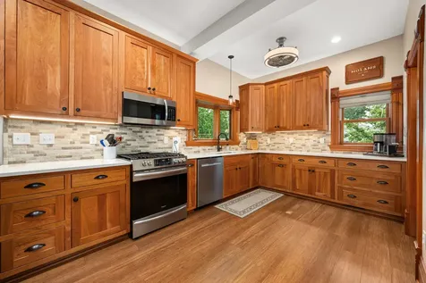 204 East Navaho Avenue Shabbona IL 60550