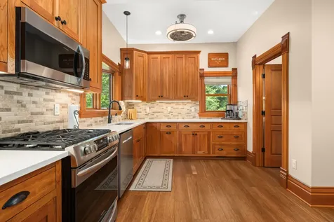 204 East Navaho Avenue Shabbona IL 60550