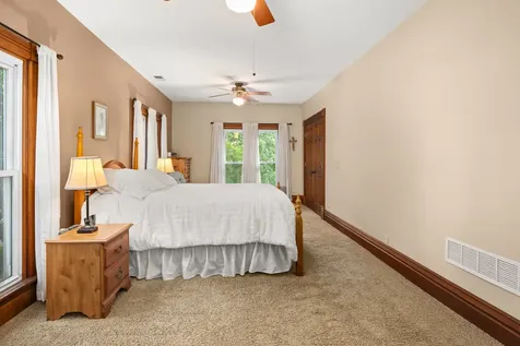 204 East Navaho Avenue Shabbona IL 60550