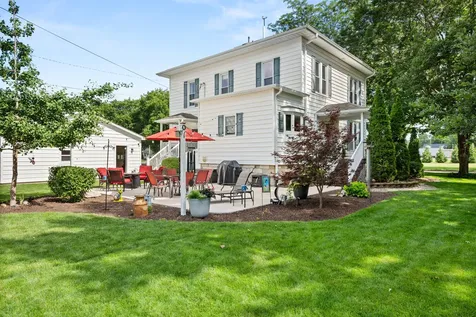204 East Navaho Avenue Shabbona IL 60550