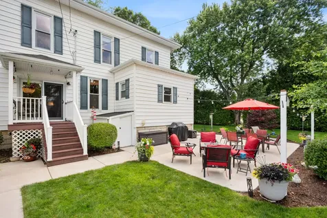 204 East Navaho Avenue Shabbona IL 60550
