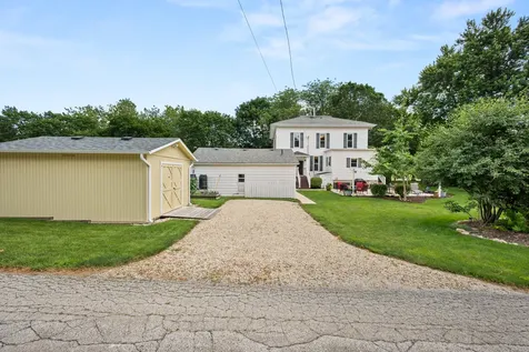 204 East Navaho Avenue Shabbona IL 60550