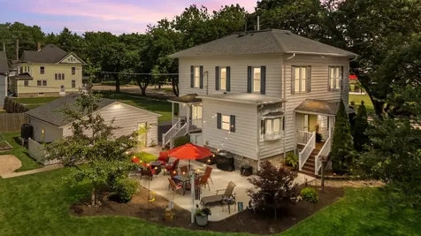 204 East Navaho Avenue Shabbona IL 60550