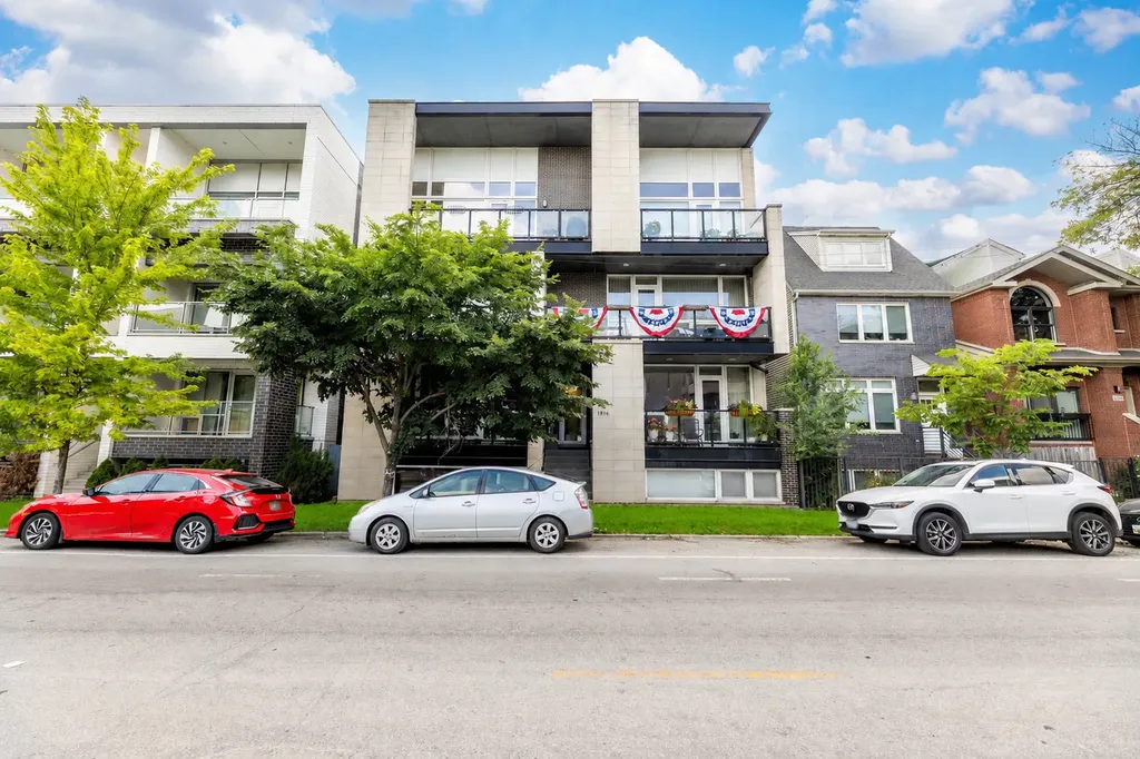1816 North California Avenue Chicago IL 60647
