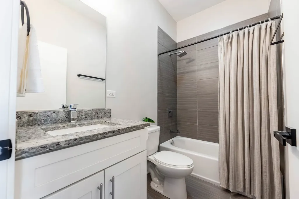 1816 North California Avenue Chicago IL 60647