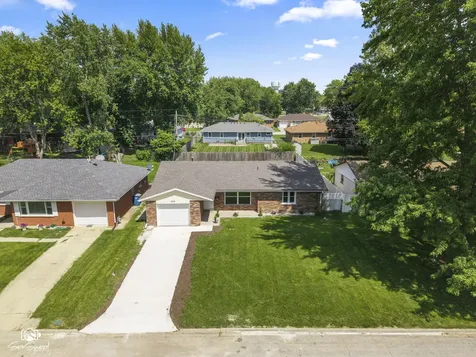 292 Ashley Drive Bourbonnais IL 60914