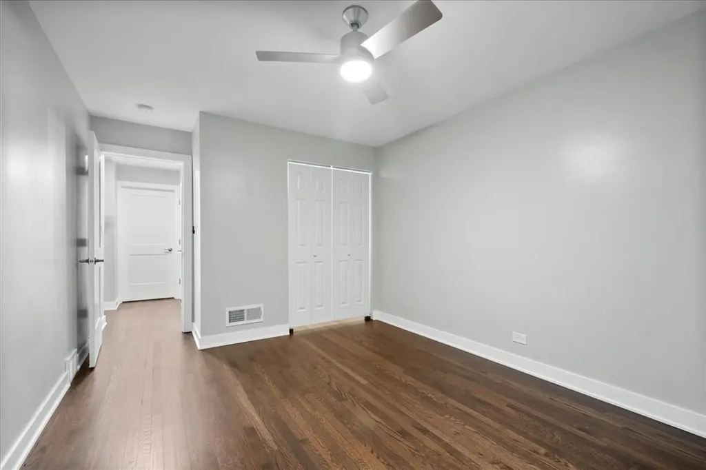 7087 North Mcalpin Avenue Chicago IL 60646