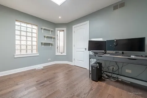1622 North Orchard Street Chicago IL 60614