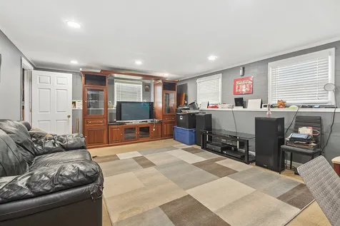 18832 Keeler Avenue Country Club Hills IL 60478
