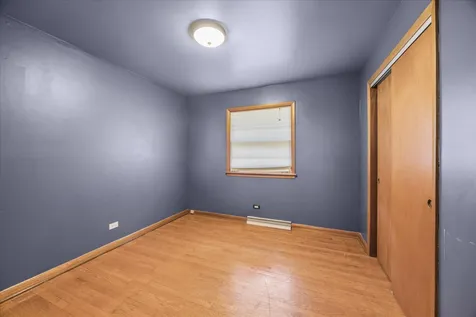 208 Forest Avenue Willow Springs IL 60480