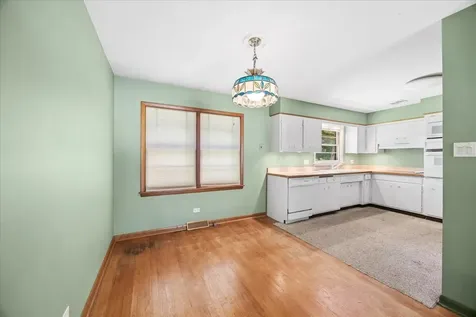 208 Forest Avenue Willow Springs IL 60480