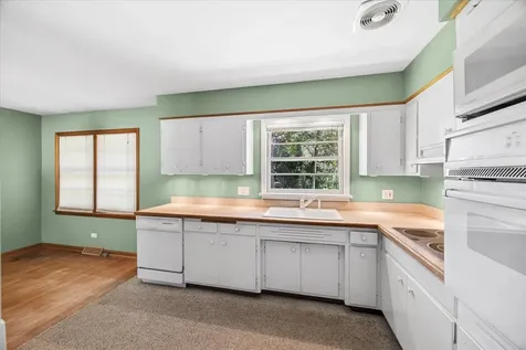 208 Forest Avenue Willow Springs IL 60480