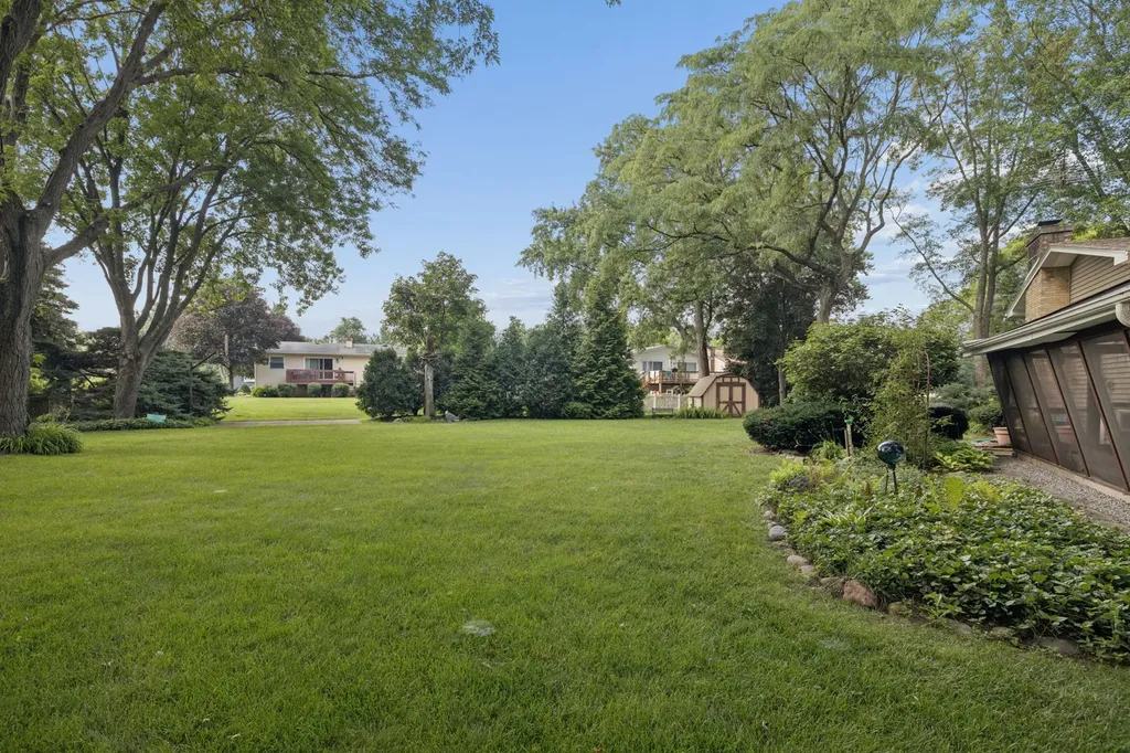 5845 Lenox Road Lisle IL 60532