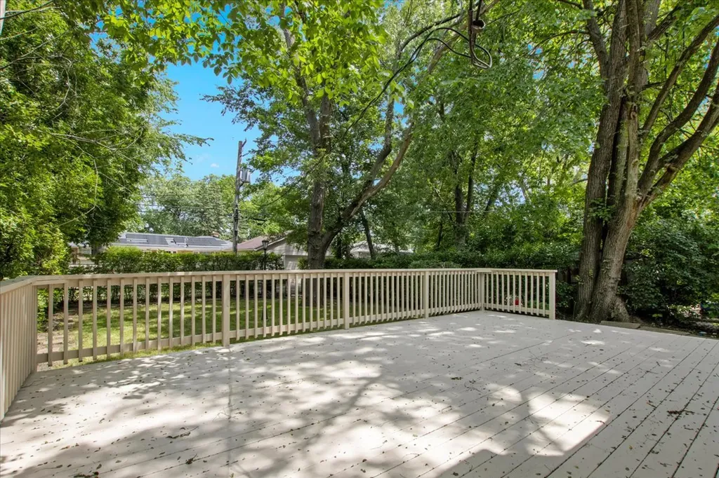 3864 Fargo Avenue Skokie IL 60076