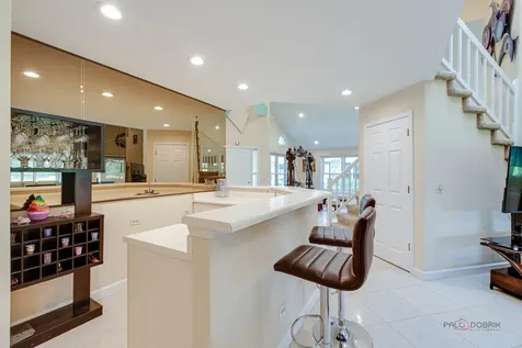 287 Willow Parkway Buffalo Grove IL 60089