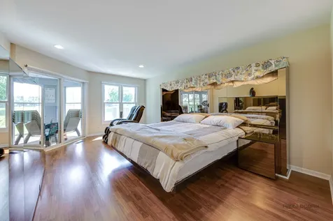 287 Willow Parkway Buffalo Grove IL 60089