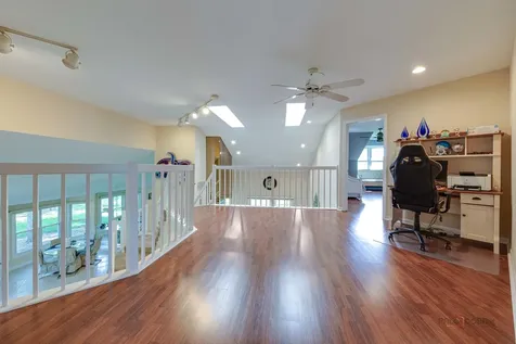 287 Willow Parkway Buffalo Grove IL 60089