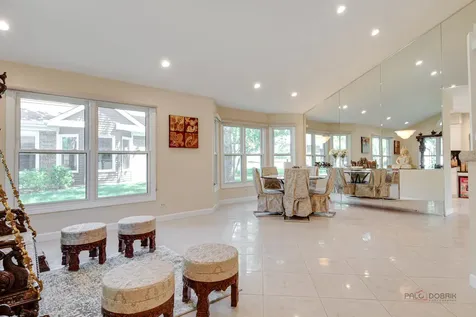 287 Willow Parkway Buffalo Grove IL 60089