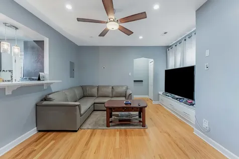 5717 North Kimball Avenue Chicago IL 60659