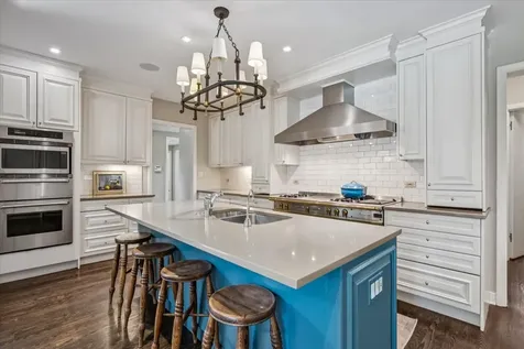 2311 Burr Oak Northfield IL 60093