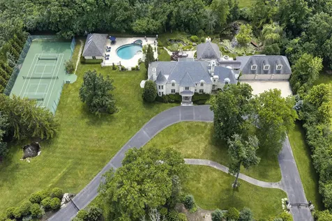 2311 Burr Oak Northfield IL 60093