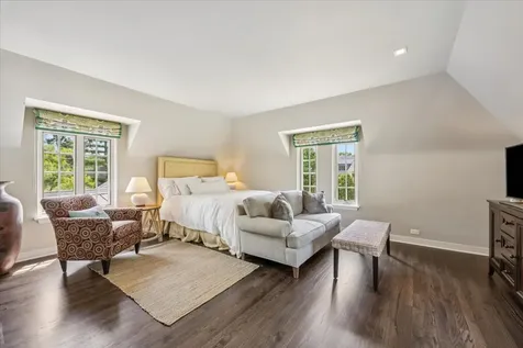 2311 Burr Oak Northfield IL 60093