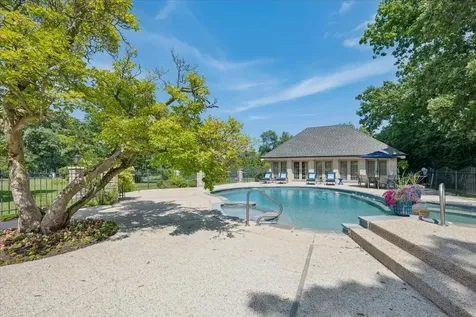 2311 Burr Oak Northfield IL 60093