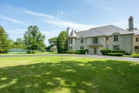 2311 Burr Oak Northfield IL 60093