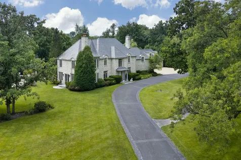 2311 Burr Oak Northfield IL 60093
