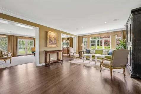 2311 Burr Oak Northfield IL 60093