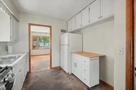 1012 North Sangamon Avenue Gibson City IL 60936