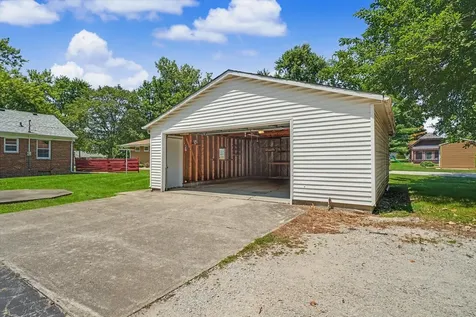 1012 North Sangamon Avenue Gibson City IL 60936