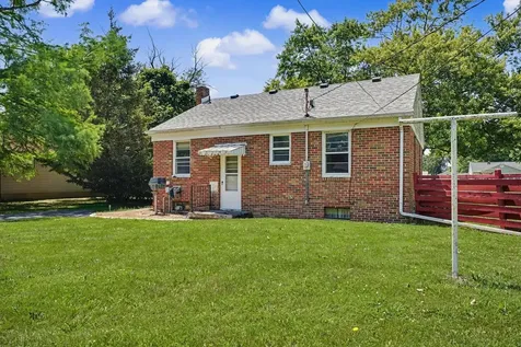 1012 North Sangamon Avenue Gibson City IL 60936