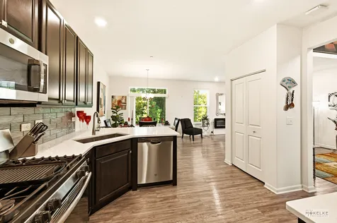 1718 Carlstedt Drive Batavia IL 60510