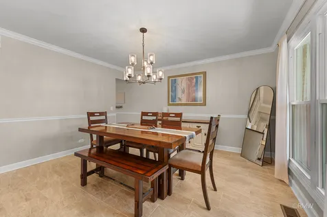 1009 Wedgewood Drive Crystal Lake IL 60014