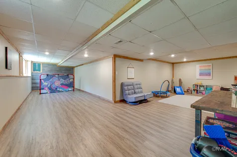 1009 Wedgewood Drive Crystal Lake IL 60014