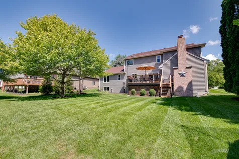 1009 Wedgewood Drive Crystal Lake IL 60014